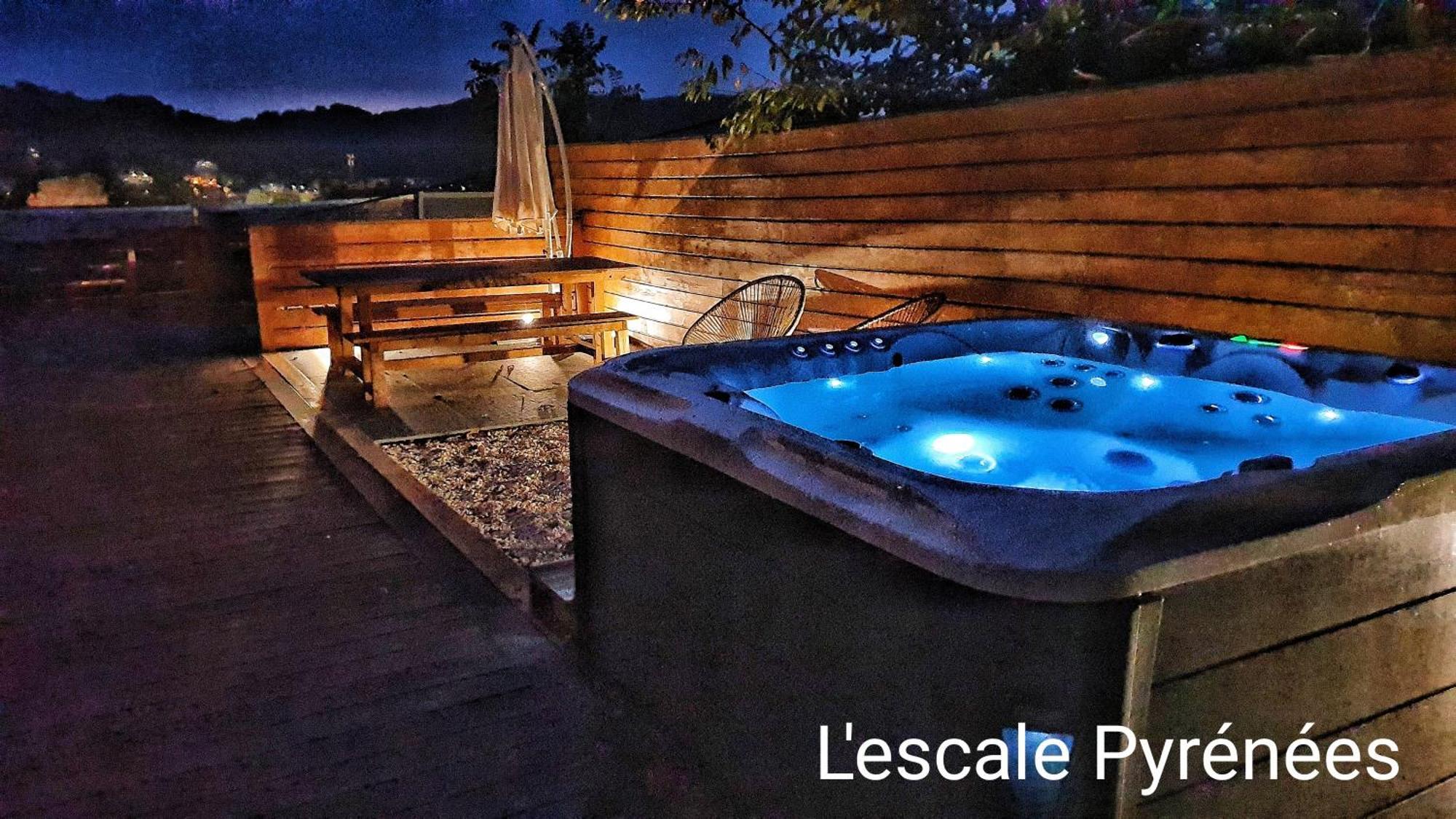 Le Chalet Jacuzzi Et Detente 4 Etoiles Bagnères-de-Bigorre Kültér fotó